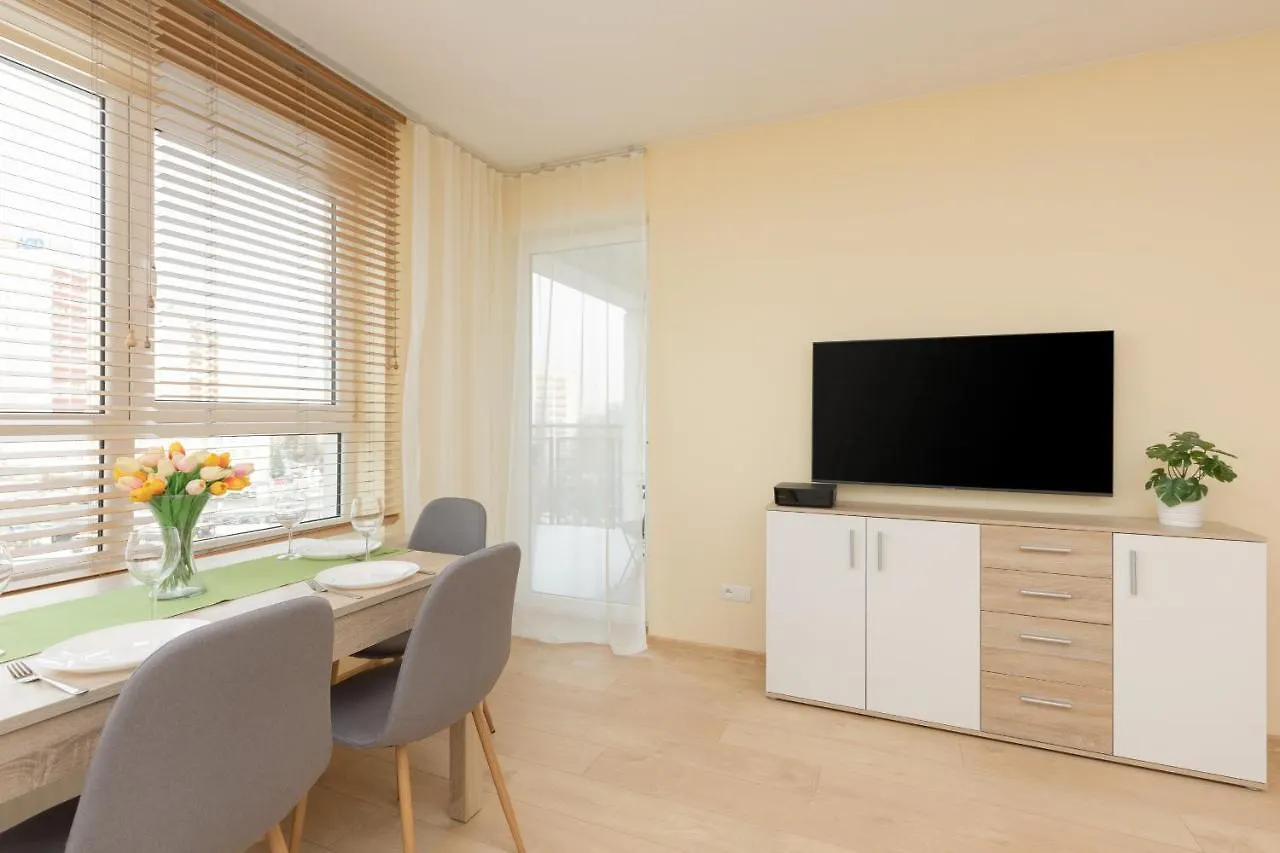 Praga Family Apartment With Parking By Noclegi Renters Warszawa Polska