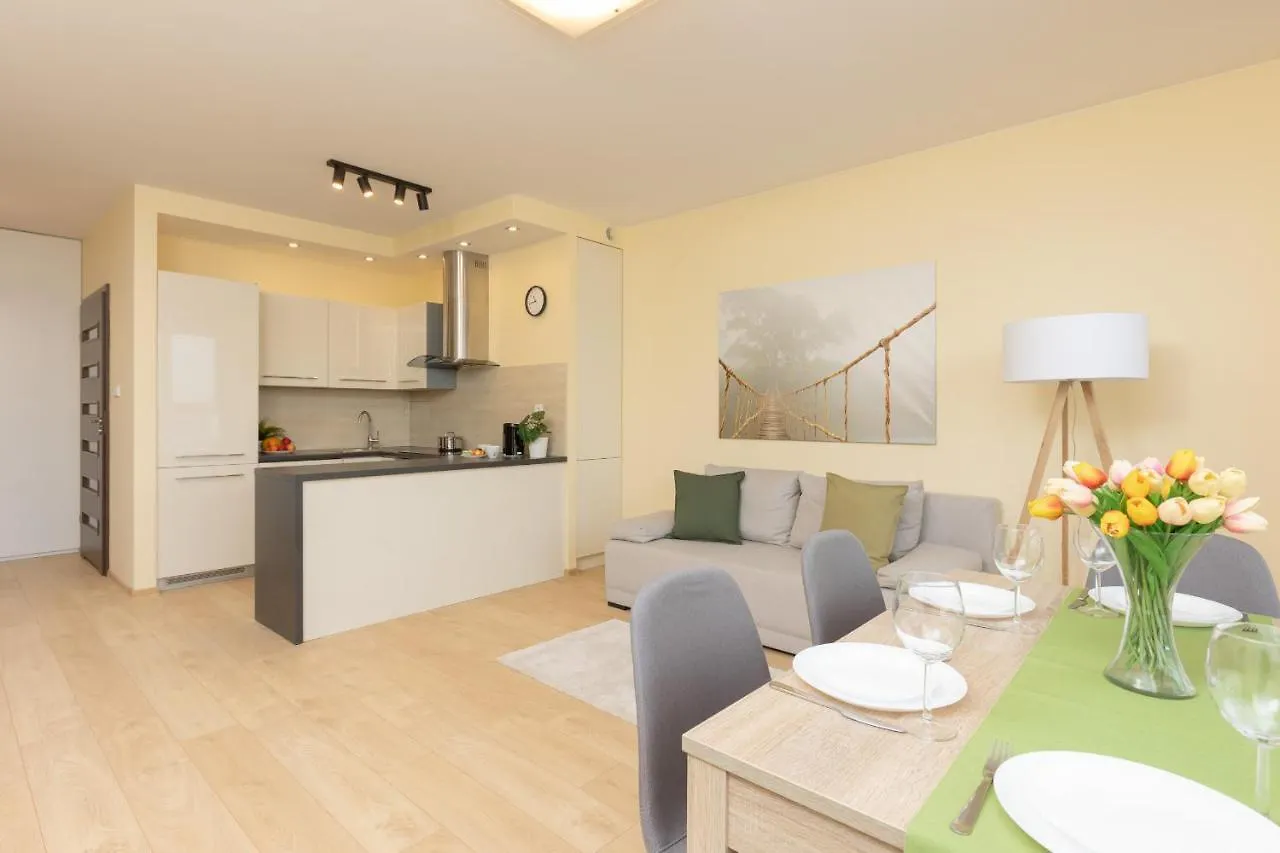 Praga Family Apartment With Parking By Noclegi Renters Warszawa