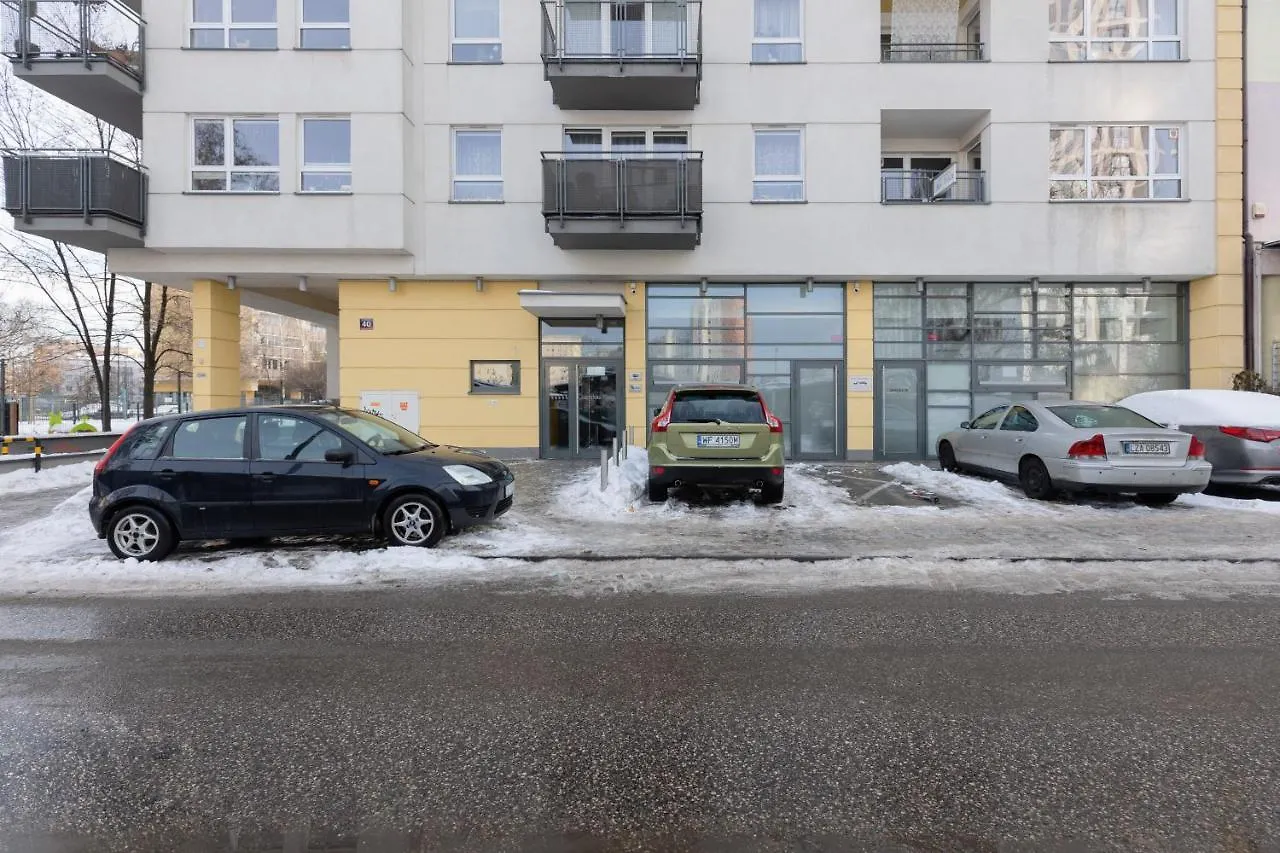 Praga Family Apartment With Parking By Noclegi Renters Warszawa Polska